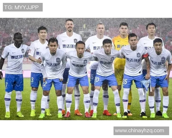 76号足球球星带领球队逆转再创辉煌展现无与伦比的坚韧力量