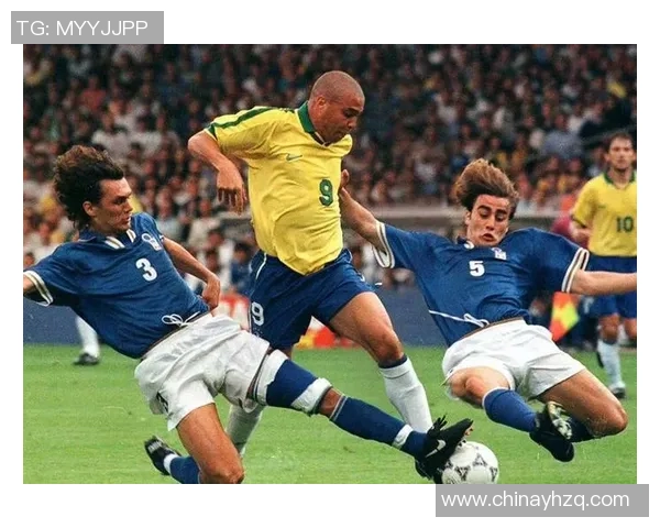 全球球星足球经典瞬间集合精彩画面汇聚传奇巨星足坛风采